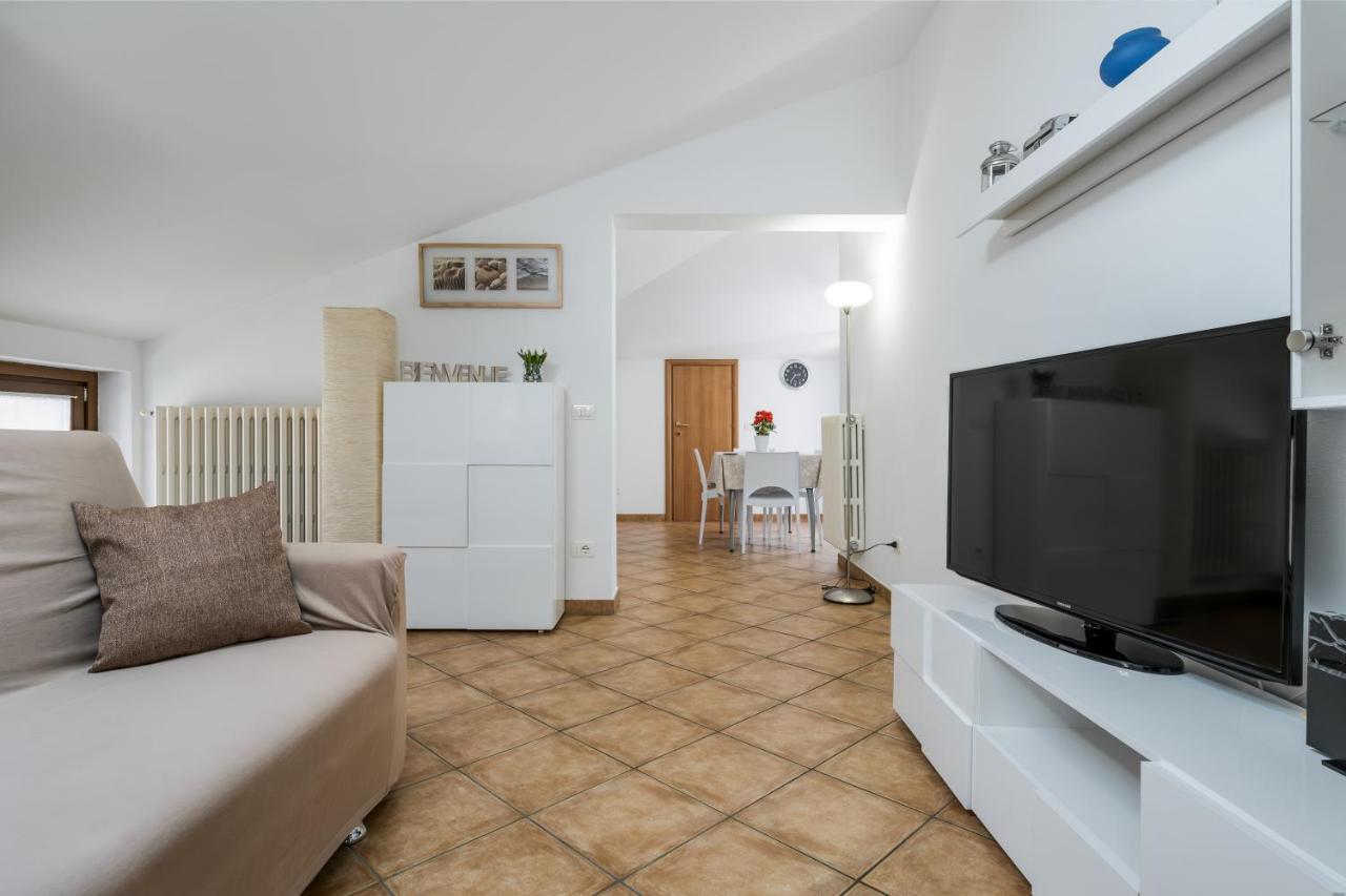 Lago Di Garda Vc, Dimora Charme Of Butterfly Apartment Кавайон Веронезе Екстериор снимка